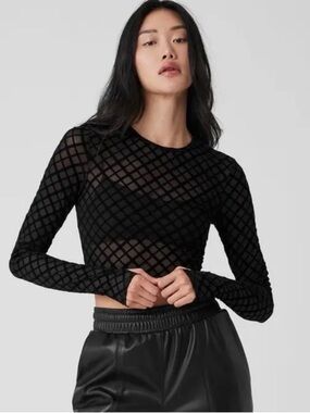 Alo Yoga Mesh Plaid Cropped Long Sleeve Black XS